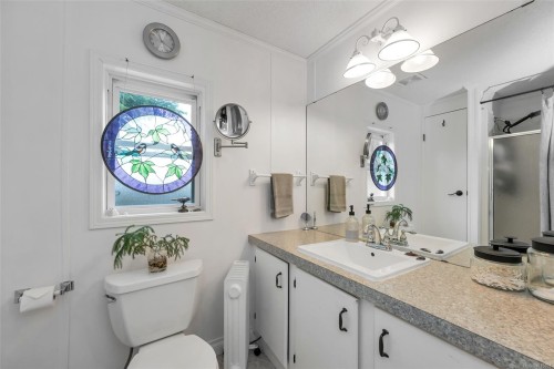 222-2779 Stautw Rd, Central Saanich, BC 