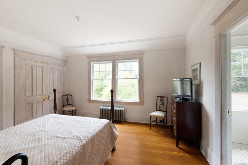 1175 Wain Rd, North Saanich, BC 