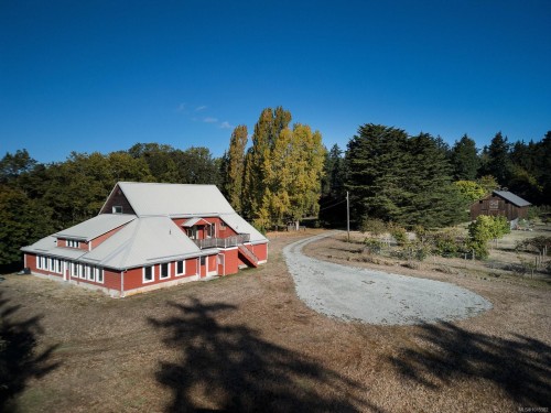 1175 Wain Rd, North Saanich, BC 