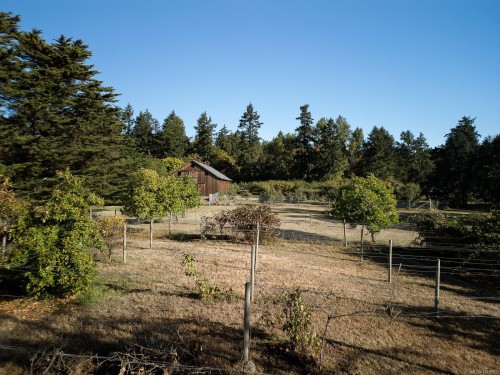 1175 Wain Rd, North Saanich, BC 