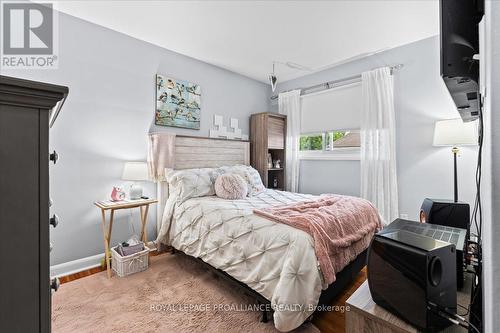 23 Alfred Drive, Belleville (Belleville Ward), ON - Indoor Photo Showing Bedroom