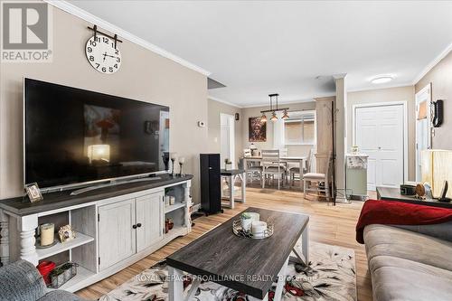 23 Alfred Drive, Belleville (Belleville Ward), ON - Indoor Photo Showing Living Room