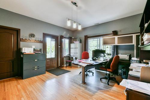 Autre - 48 Ch. Doris, Saint-Sauveur, QC - Indoor Photo Showing Office