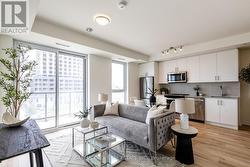 405 - 335 WHEAT BOOM DRIVE  Oakville, ON L6H 7Y1