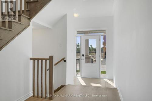 626 Newlove Street, Innisfil, ON - Indoor Photo Showing Other Room