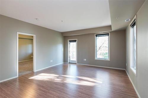 211-760 Tache Ave, Winnipeg, MB 