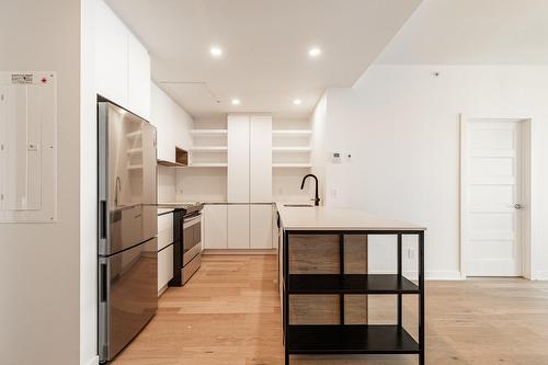 Kitchen - 603-112 Ch. De La Pointe-Nord, Montréal (Verdun/Île-Des-Soeurs), QC - Indoor