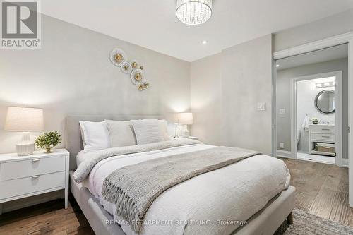 2683 Kingsberry Crescent, Mississauga, ON - Indoor Photo Showing Bedroom