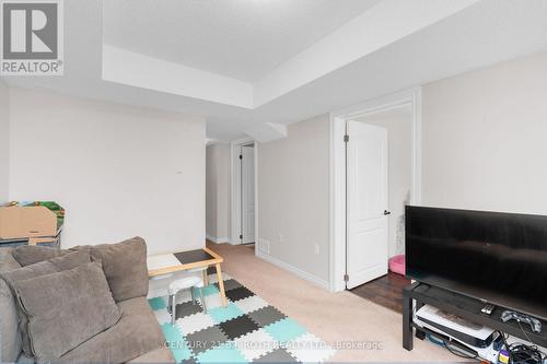221 Harvie Road, Barrie, ON - Indoor Photo Showing Living Room