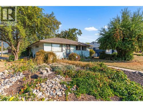 3405 18 Street, Vernon, BC - Outdoor