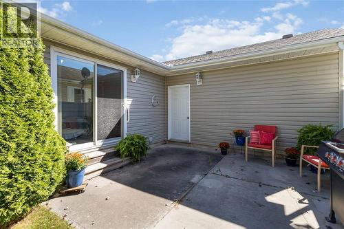 458 Richard Crescent, Strathroy, ON - Outdoor With Exterior