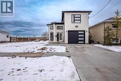 3294 RIBERDY  Windsor, ON N8W 3T9