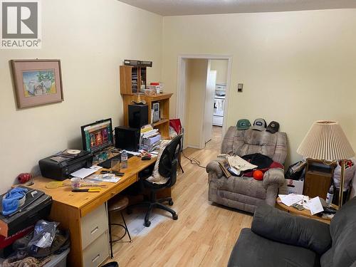 229 9Th  S Avenue, Creston, BC - Indoor Photo Showing Office
