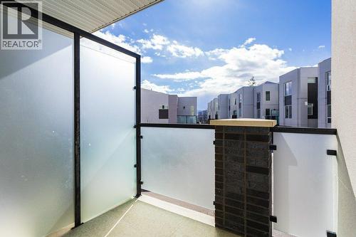 610 Academy Way Unit# 42, Kelowna, BC - Outdoor