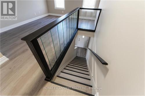 187 Barton Street W, Hamilton, ON - Indoor Photo Showing Other Room