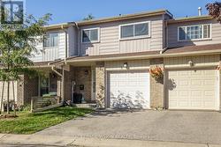 8 - 301 WASHBURN WAY  Toronto, ON M1B 1K4