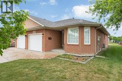 11146 FIRGROVE  Windsor, ON N8P 1M4