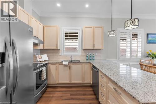 78 Angela Crescent, Niagara-On-The-Lake, ON - Indoor Photo Showing Kitchen With Double Sink With Upgraded Kitchen