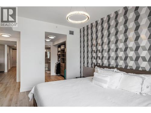 1588 Ellis Street Unit# 2009, Kelowna, BC - Indoor Photo Showing Bedroom