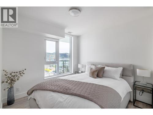 1588 Ellis Street Unit# 2009, Kelowna, BC - Indoor Photo Showing Bedroom