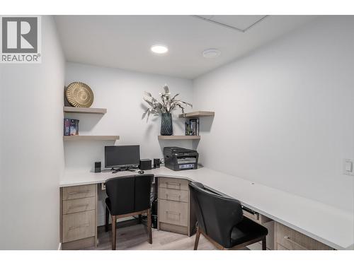 1588 Ellis Street Unit# 2009, Kelowna, BC - Indoor Photo Showing Office