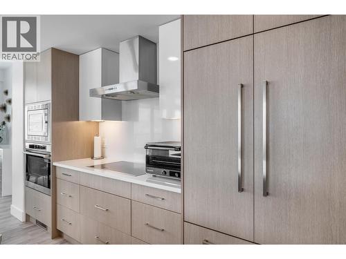 1588 Ellis Street Unit# 2009, Kelowna, BC - Indoor Photo Showing Kitchen With Upgraded Kitchen