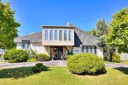 2450 Rue Lupien  Longueuil (Saint-Hubert), QC J3Y 3Z5