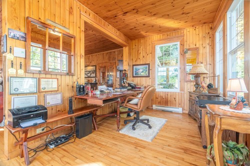 Bureau - 165 Ch. Paquette, Mont-Tremblant, QC - Indoor Photo Showing Office