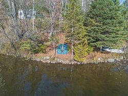 Accès au plan d'eau - 