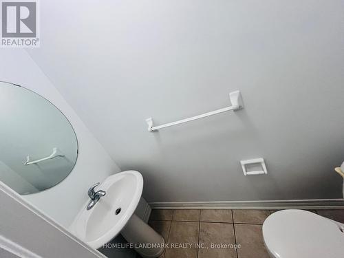 27 Thistle Avenue, Richmond Hill, ON - Indoor Photo Showing Bathroom