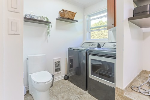 Bathroom - 600 Rue Yvon, Saint-Jean-Sur-Richelieu, QC - Indoor Photo Showing Laundry Room