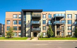 306-3675 Rue Roland-Marquette  Longueuil (Saint-Hubert), QC J3Y 0T3
