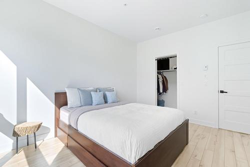 Chambre à coucher principale - 306-3675 Rue Roland-Marquette, Longueuil (Saint-Hubert), QC - Indoor Photo Showing Bedroom