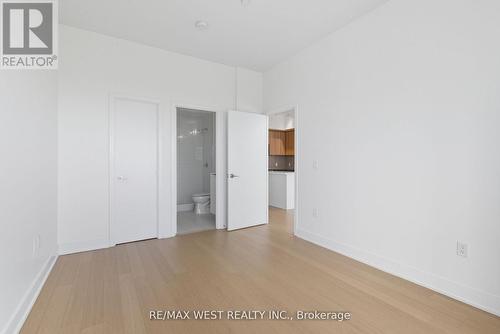 702 - 20 Shore Breeze Drive, Toronto, ON - Indoor Photo Showing Other Room