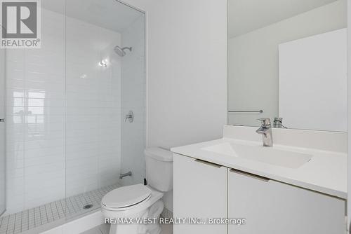 702 - 20 Shore Breeze Drive, Toronto, ON - Indoor Photo Showing Bathroom