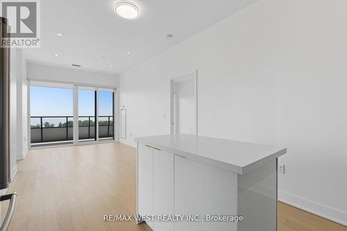 702 - 20 Shore Breeze Drive, Toronto, ON - Indoor Photo Showing Other Room