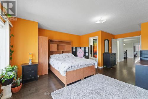 525 Driftcurrent Drive, Mississauga, ON - Indoor Photo Showing Bedroom
