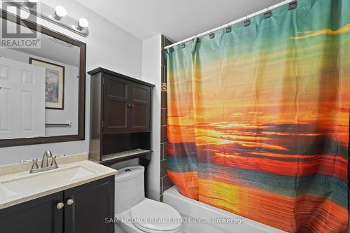 525 Driftcurrent Drive, Mississauga, ON - Indoor Photo Showing Bathroom