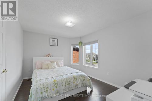 525 Driftcurrent Drive, Mississauga, ON - Indoor Photo Showing Bedroom