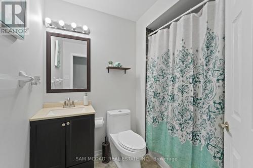 525 Driftcurrent Drive, Mississauga, ON - Indoor Photo Showing Bathroom