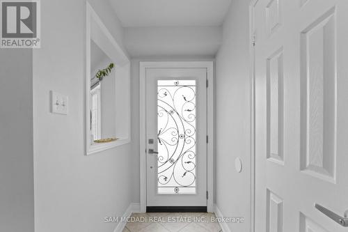 525 Driftcurrent Drive, Mississauga, ON - Indoor Photo Showing Other Room