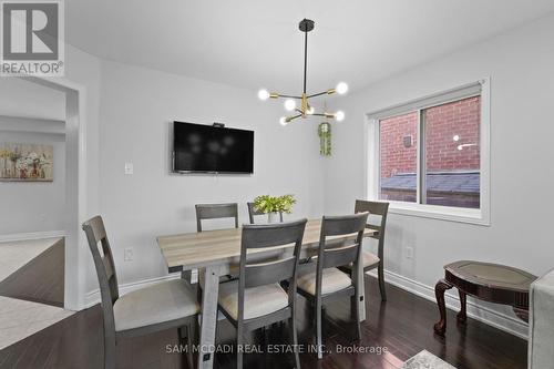 525 Driftcurrent Drive, Mississauga, ON - Indoor Photo Showing Dining Room