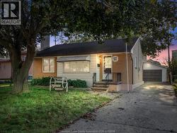 1345 MARLBOROUGH BOULEVARD  Windsor, ON N9C 1Y8