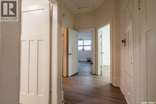 1535 Victoria Avenue, Regina, SK - Indoor Photo Showing Other Room