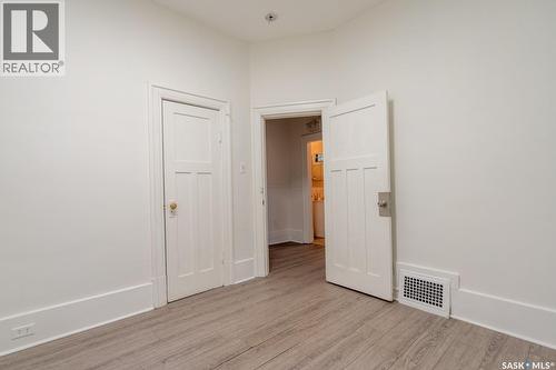 1535 Victoria Avenue, Regina, SK - Indoor Photo Showing Other Room