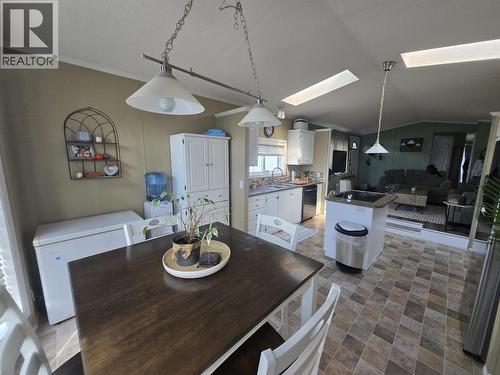 6 602 Elm Street, Quesnel, BC - Indoor