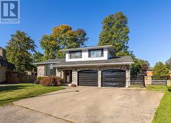 22 LITTLE JOHN COURT  Welland (N. Welland), ON L3C 5X2