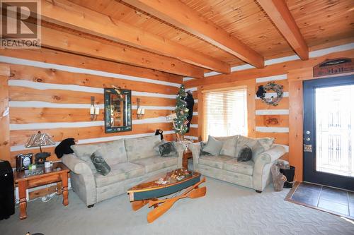 281 Beaton Rd, Iron Bridge, ON - Indoor Photo Showing Living Room