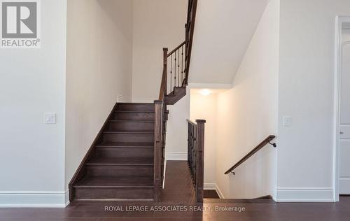 55 Raspberry Ridge Avenue, Caledon, ON - Indoor Photo Showing Other Room