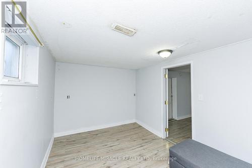 3442 Laddie Crescent, Mississauga, ON - Indoor Photo Showing Other Room